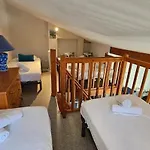 度假居 Maison Bord De Et Piscine 弗龙蒂尼昂