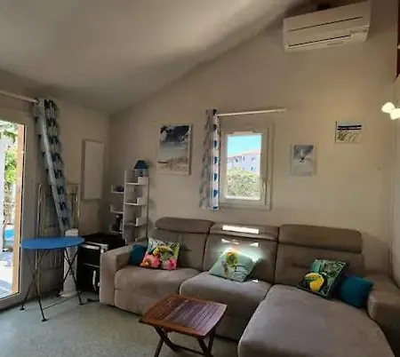 Maison Bord De Et Piscine 弗龙蒂尼昂