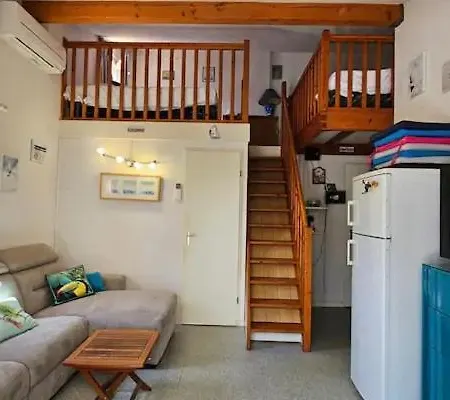Maison Bord De Et Piscine בית נופש פרונטיניאן