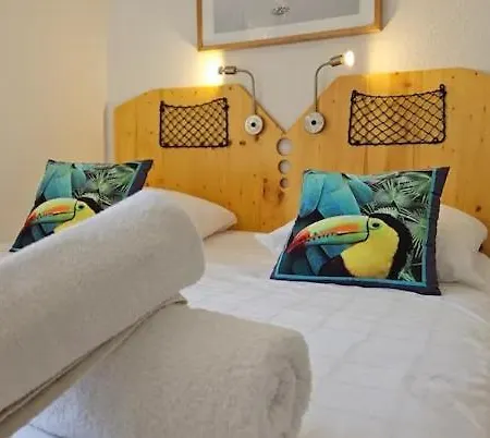 Maison Bord De Et Piscine 度假居 弗龙蒂尼昂